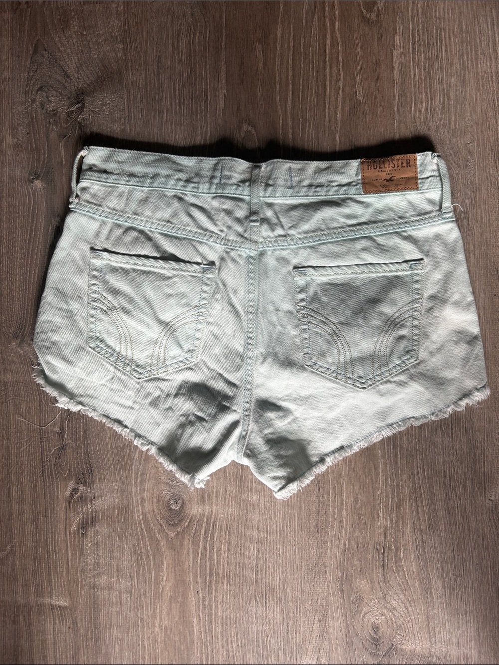 Hollister Mint Crochet-Overlay Women's Denim Shorts - Picture 2 of 2